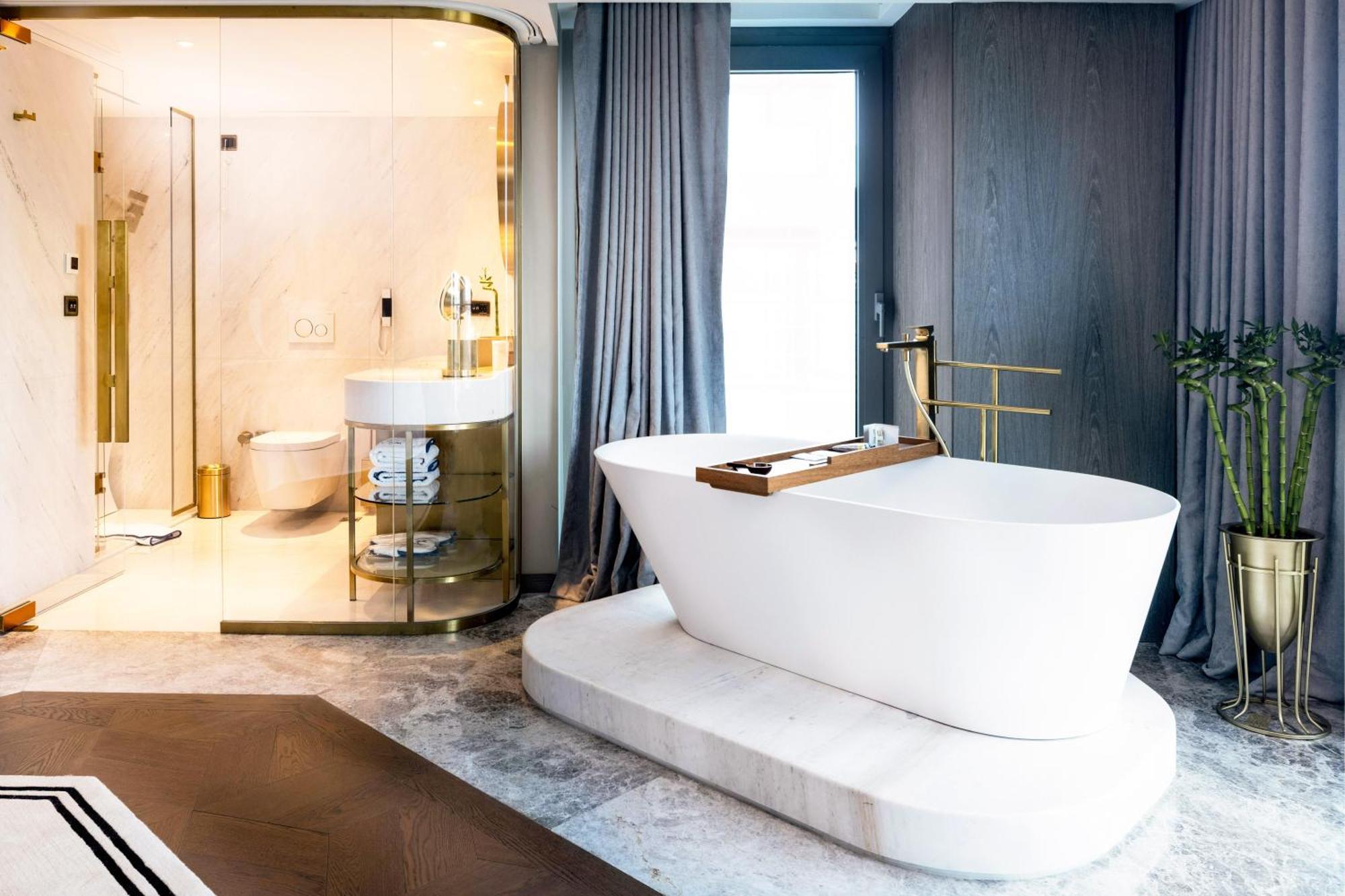 The Maestro Hotel Istanbul Exterior photo